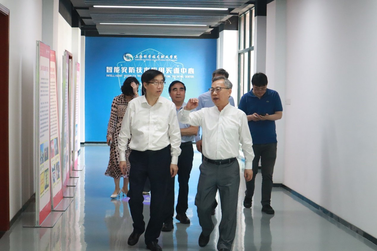 上海现服calexdatos.com